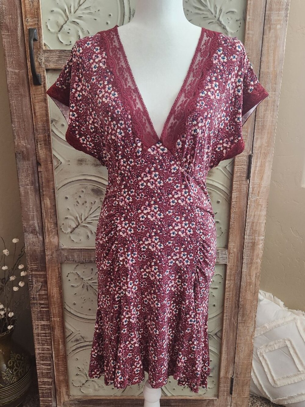 Free People "Sweet Talker" Mini Dress | Floral Lace V-Neck Backless | Size Large
